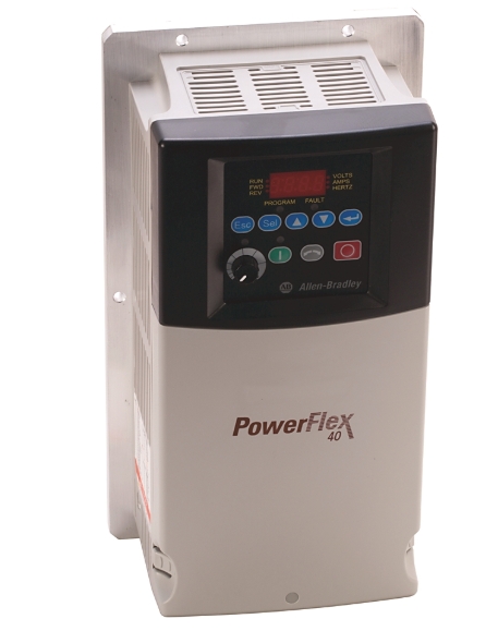 Variador de frecuencia PowerFlex 40, 200...230VCA, 3PH, 24 amperios, 5,5 kW, 7,5 HP, tamaño de bastidor C, montaje en brida: IP20, tipo NEMA/UL abierto, pantalla LED, teclado digital, filtro sin conformidad con CE, RS485