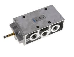 6420 FESTO Electrovalvula serie MFH-5-1/2, Monoestable de 5/2 vías, conexión G1/2, 2 bar - 8 bar