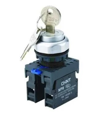 Selector Marca Chint Serie NP8 ; Color Negro No Iluminado Posiciones 3 Diametro 22mm  Sin Retorno Con Llave