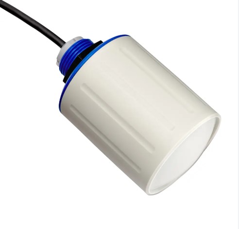 Sensor radar FMCW de 80 GHz de radiación libre NivoRadar ® NR 4100, con un ángulo de haz muy estrecho de 4°,CE/UKCA/cFMus/propósito general, máx. +80°C (176°F), máx. 3 bar (43,51 psi, 2 cables 4-20 mA, HART, rosca NPT 1" ANSI B 1.20.1, máx. 30 m (98,4 pies), materiales a granel hasta 20 m, 5 m (16,4 pies), programable con dispositivo móvil y UWT LevelApp